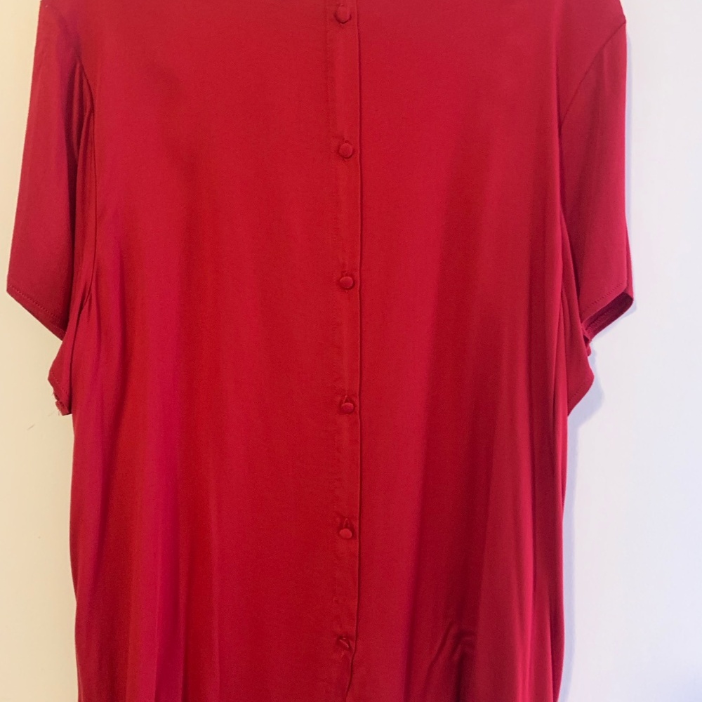 Torrid "Abby" Red Challis Blouse, 3x NWT - Picture 5 of 5